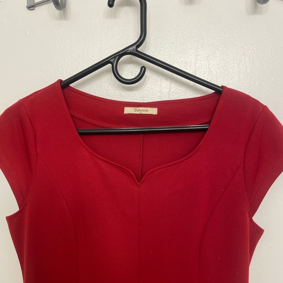 Elegant Red Midi Dress - Picture 3 of 6